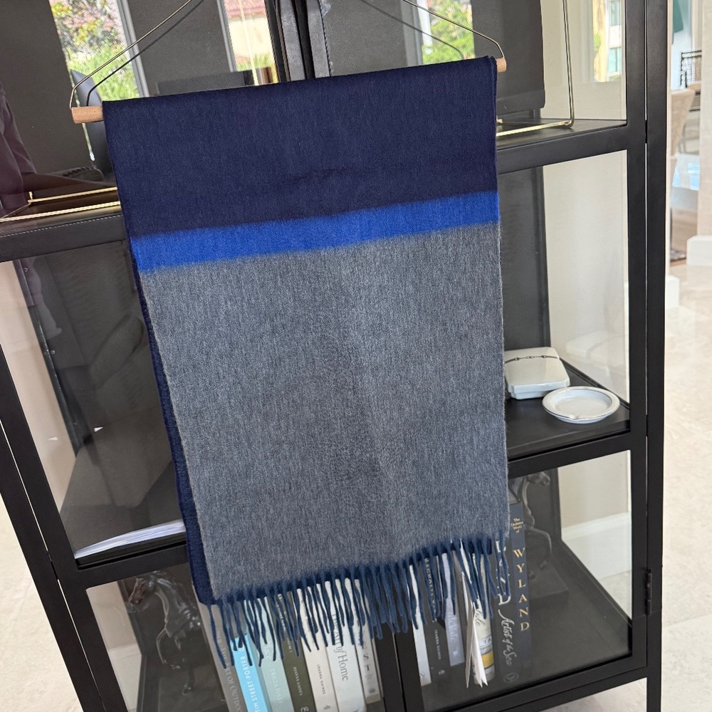 Bergdorf Goodman Scarf